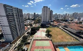 V1702 Seu refúgio na Vila Mariana, CASV, Hospitais e Metrô
